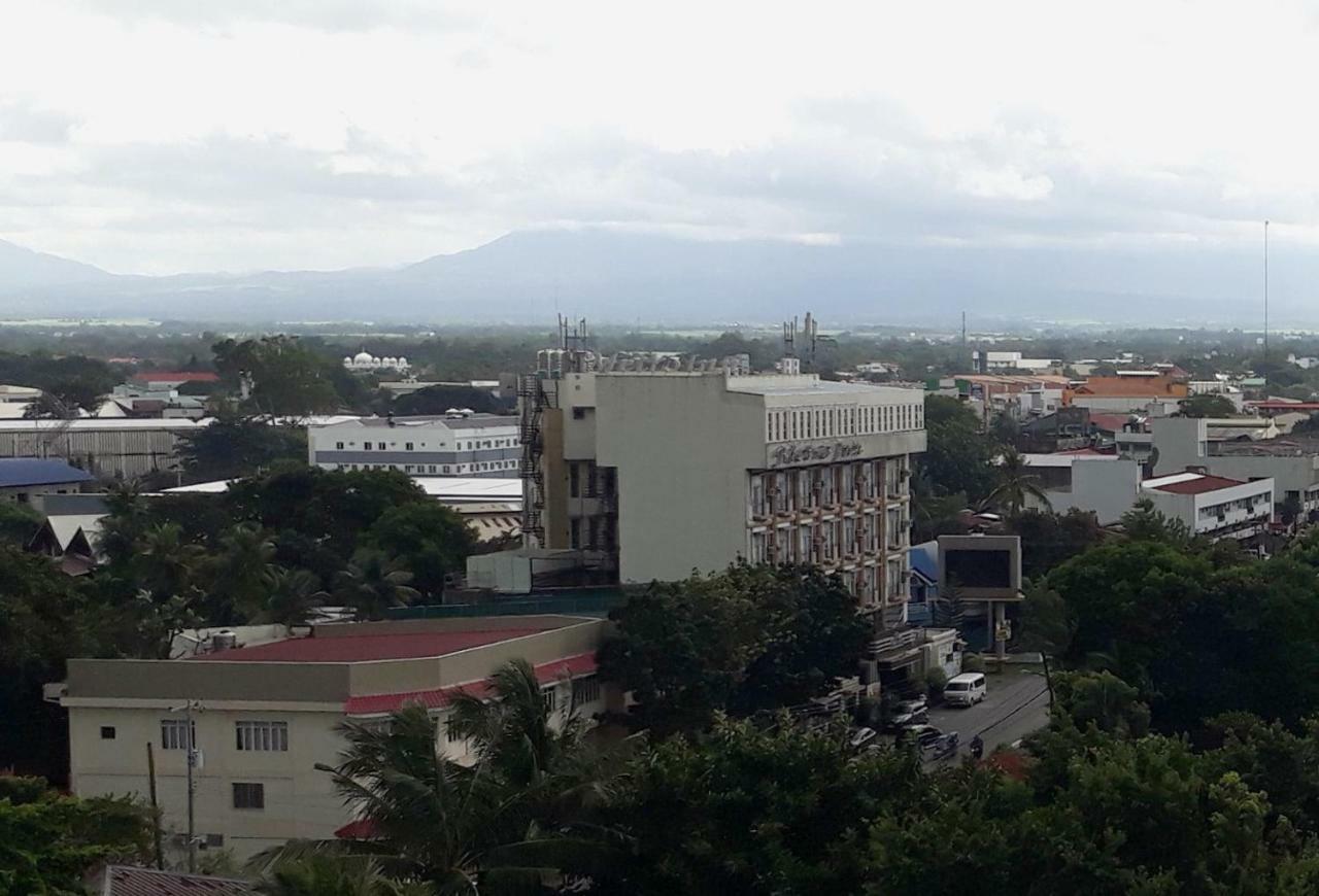 913Cityscape Located At City Center Bacolod Exterior photo